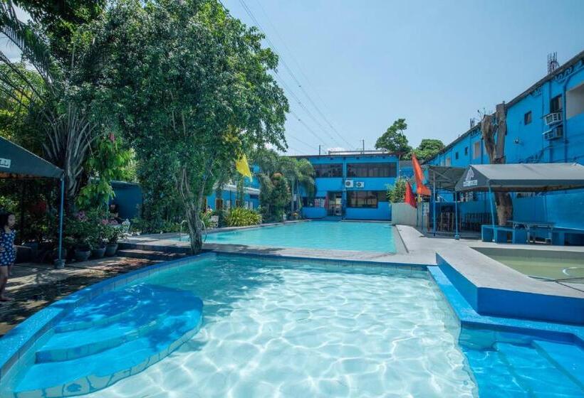 Hotel Oyo 195 Ranc Biñan