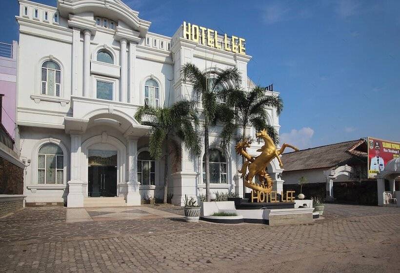 ホテル Oyo 2222  Lee