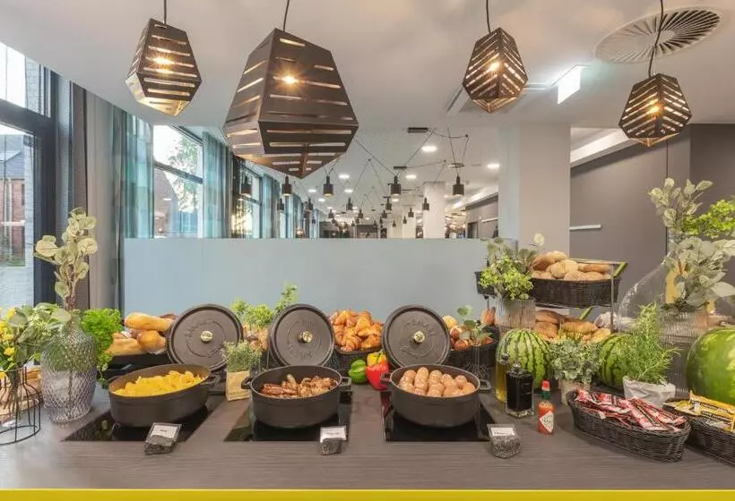 ホテル Holiday Inn   The Niu, Seven Dusseldorf Ost, An Ihg