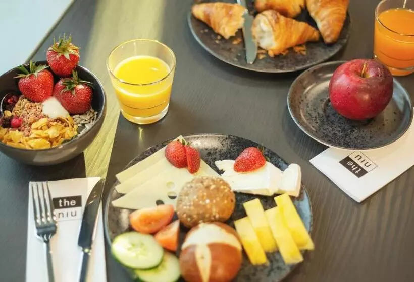 ホテル Holiday Inn   The Niu, Seven Dusseldorf Ost, An Ihg