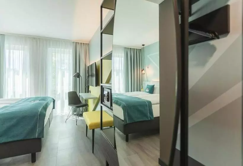 ホテル Holiday Inn   The Niu, Seven Dusseldorf Ost, An Ihg