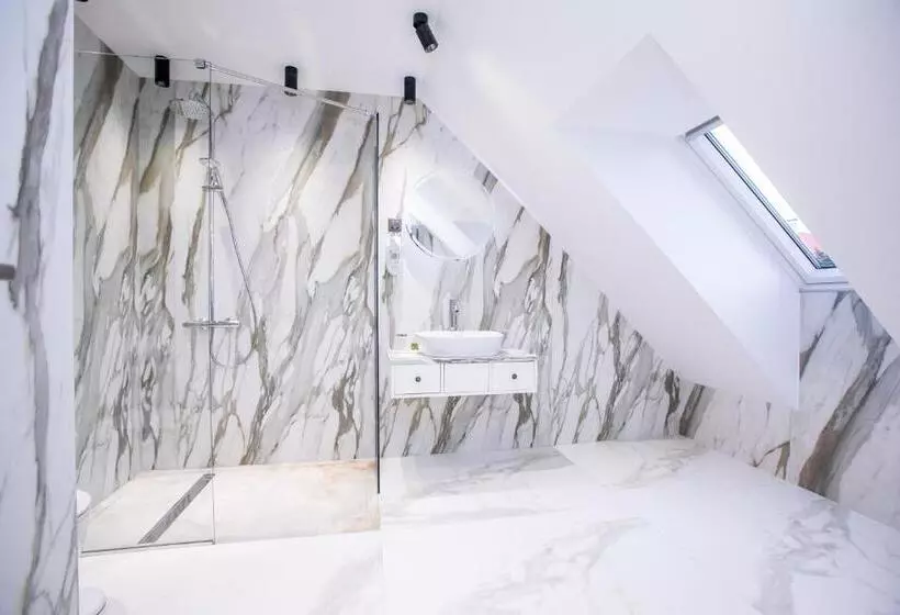 Majatalo B&d Apartments Delux, New