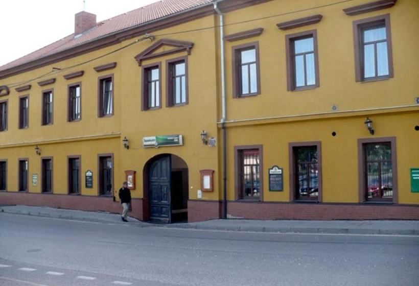 פנסיון Pivovar Malý Janek   Restaurace, Penzion A Stany