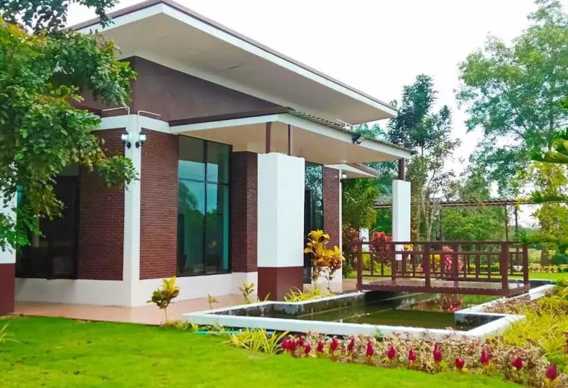 Sunflora Resort Chumphon