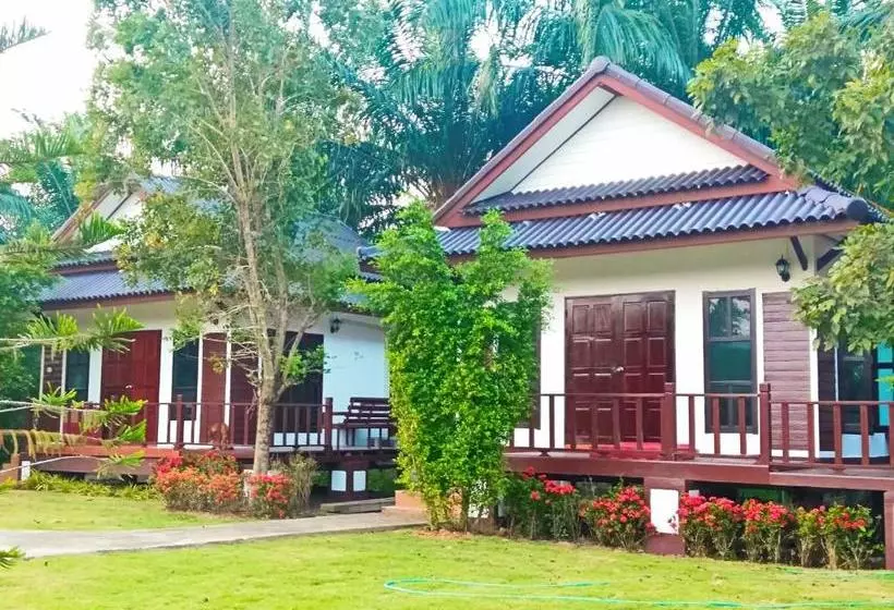 Sunflora Resort Chumphon