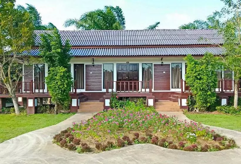 Sunflora Resort Chumphon