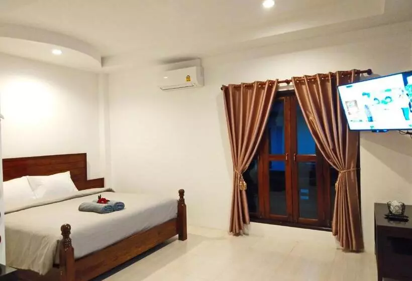 Sunflora Resort Chumphon