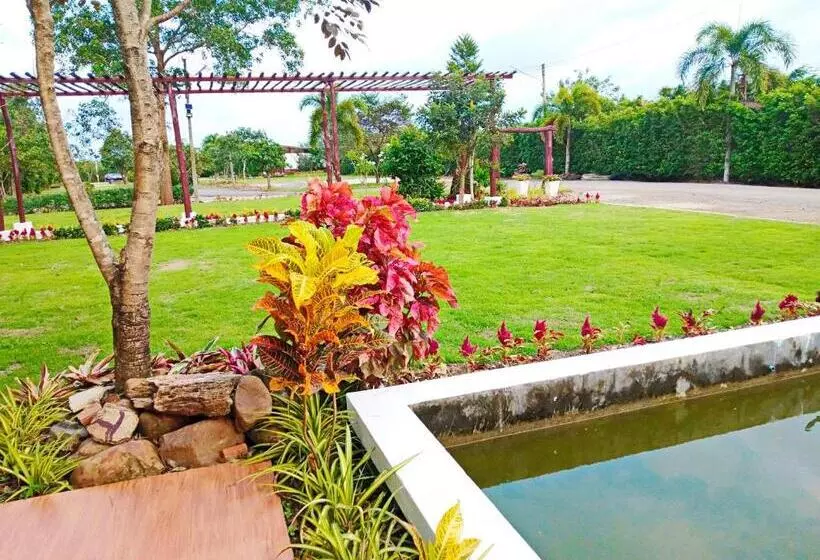 Sunflora Resort Chumphon