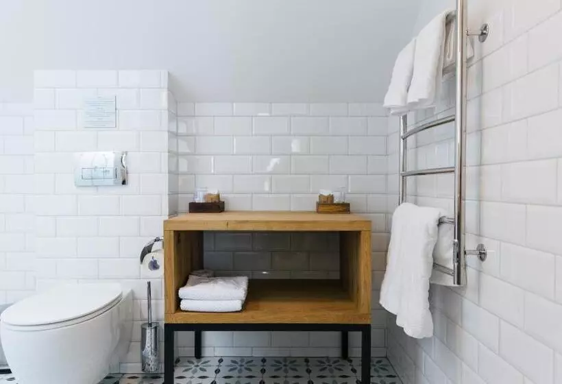 Retkeilymaja Bobritsa Dacha