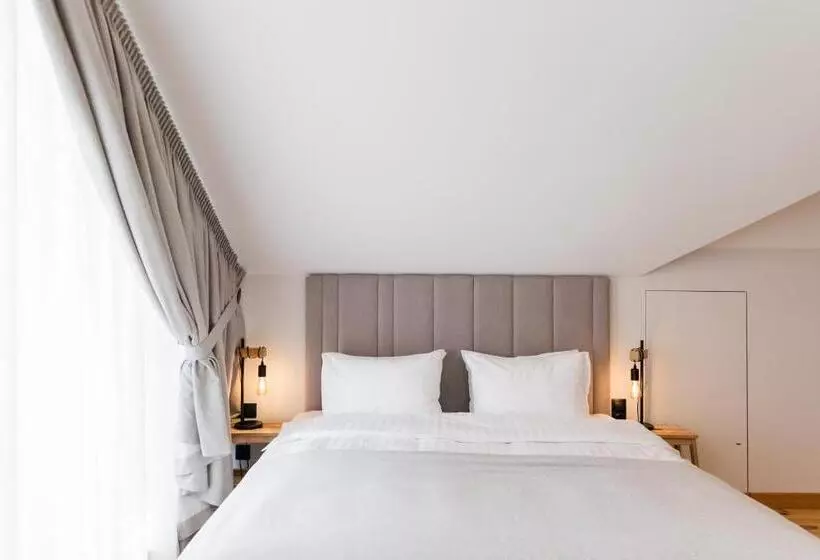 Retkeilymaja Bobritsa Dacha