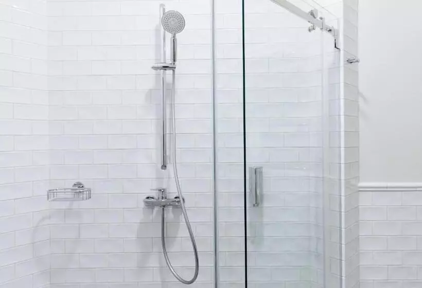 Retkeilymaja Bobritsa Dacha