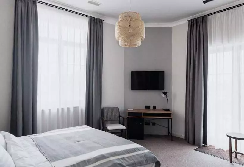 Retkeilymaja Bobritsa Dacha