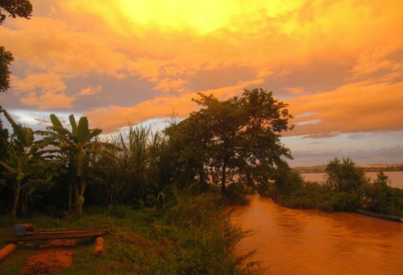 فندق صغير Don Som Riverside Guesthouse