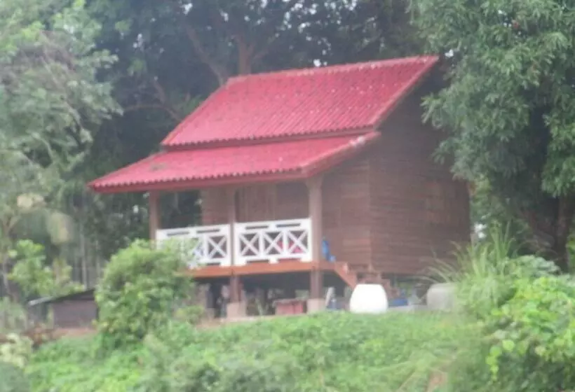 Retkeilymaja Don Som Riverside Guesthouse