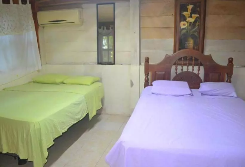 Retkeilymaja Posada Los Reyecitos