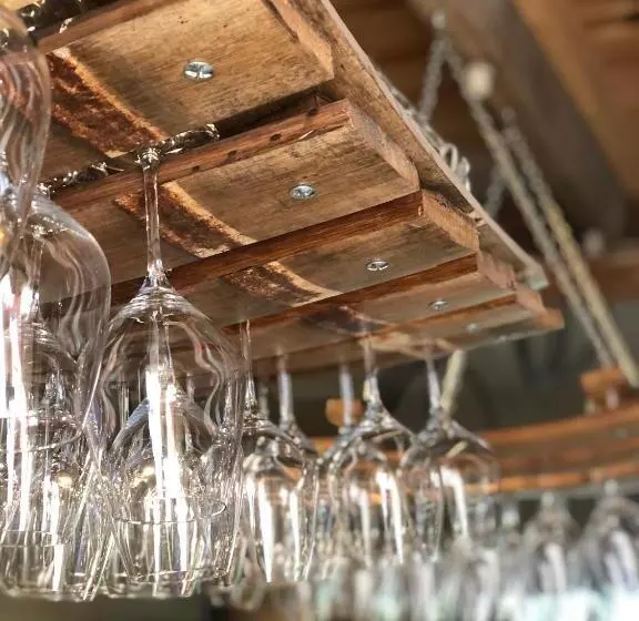 Aamiaismajoitus (B&B) Chateau Carbonneau