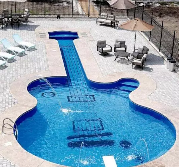 Foton Hotel & Restaurant