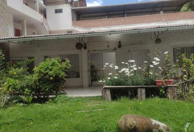 בית מלון כפרי Alojamientos Támpur