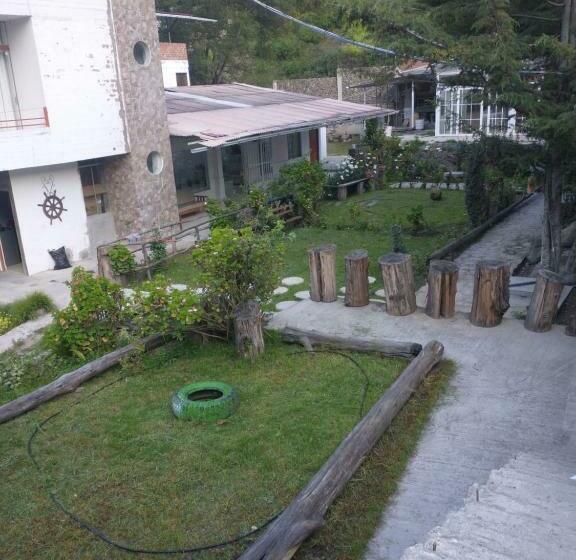 בית מלון כפרי Alojamientos Támpur