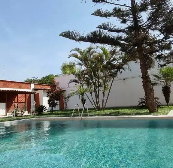 ホテル Costa Andina