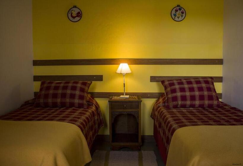 فندق Estancia La Angostura