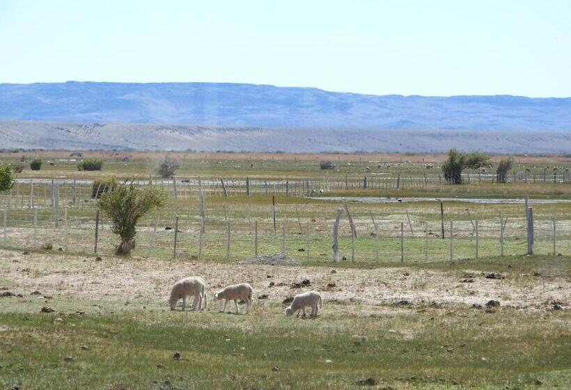 فندق Estancia La Angostura