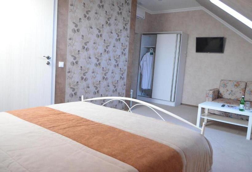 בית מלון כפרי Provans