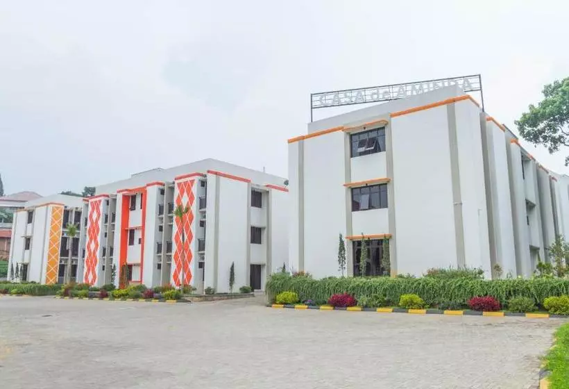 ホテル Reddoorz Plus Near Jatinangor Town Square 2