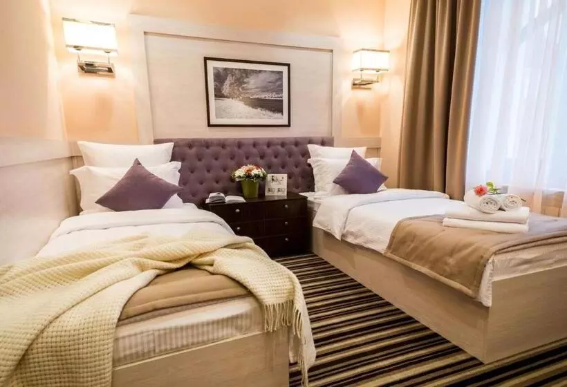 Park Hotel Warshawskiy