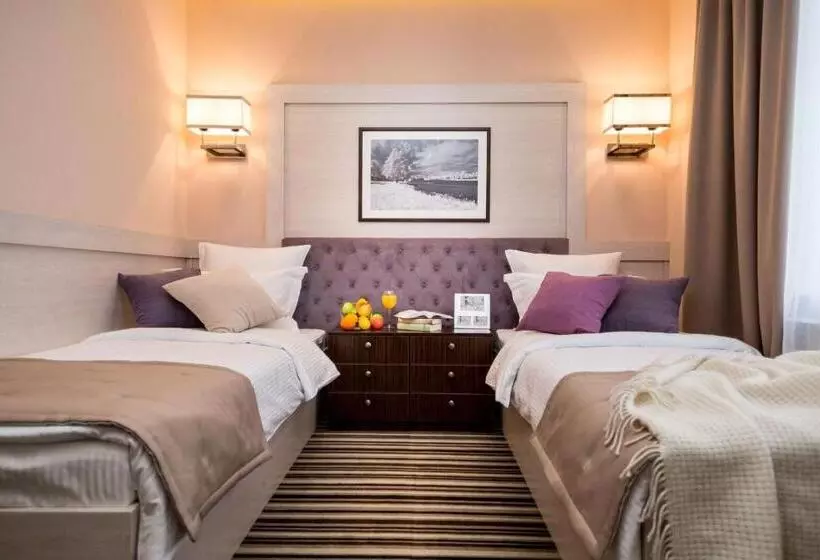 Park Hotel Warshawskiy