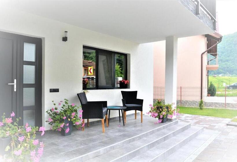 پانسیون Casa Aquarius