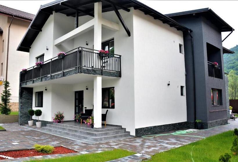 پانسیون Casa Aquarius