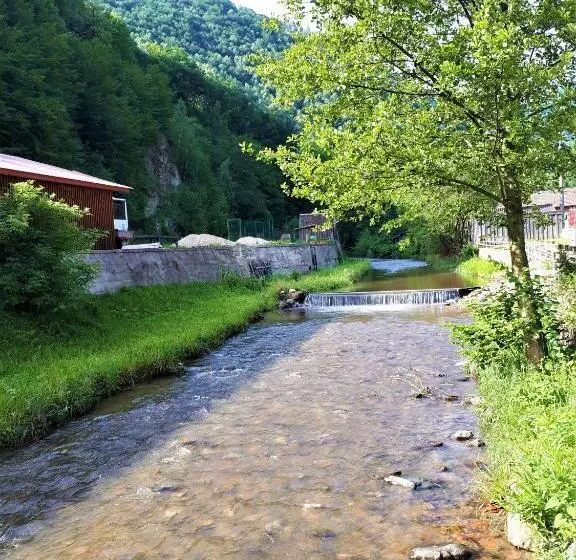 ペンション Casa Maria Transalpina