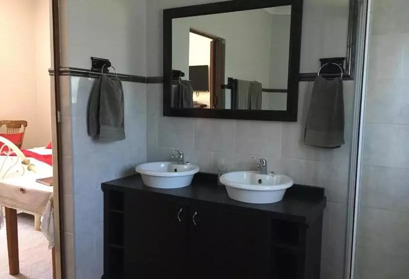 Majatalo De Sandsteen Gastehuis