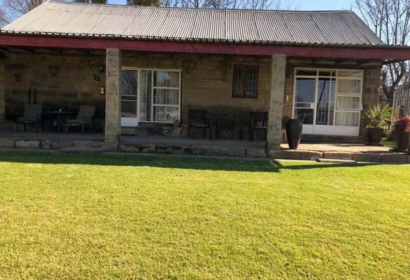 Majatalo De Sandsteen Gastehuis