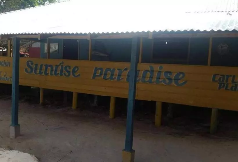 Majatalo Sunrise Paradise/carlito´s Place