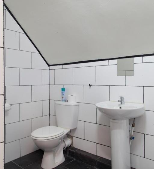 بنسيون The Manor House