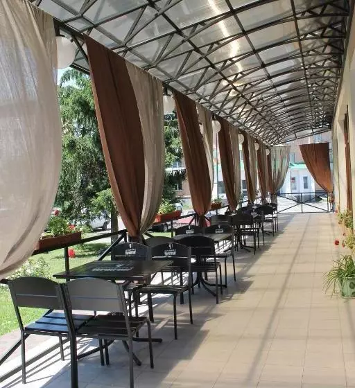 Retkeilymaja Troyanda