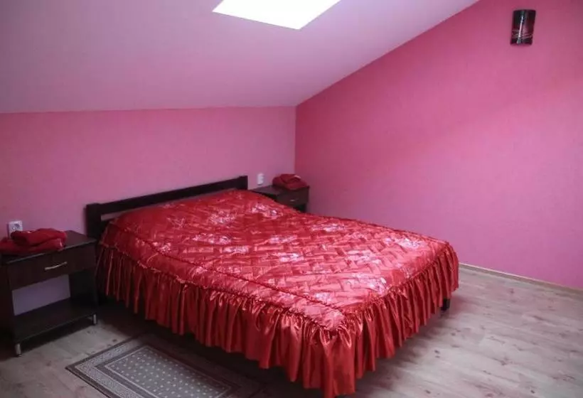 Retkeilymaja Troyanda