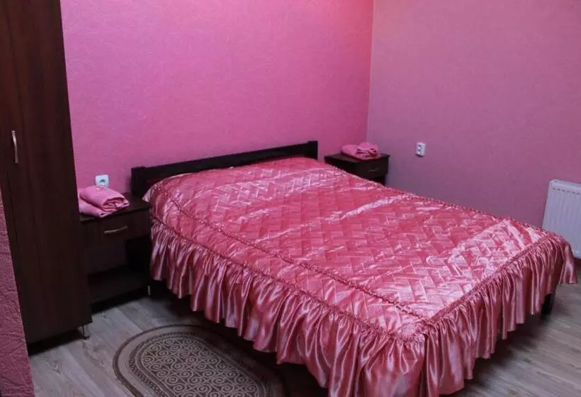 Retkeilymaja Troyanda