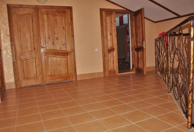 Общежитие Troyanda