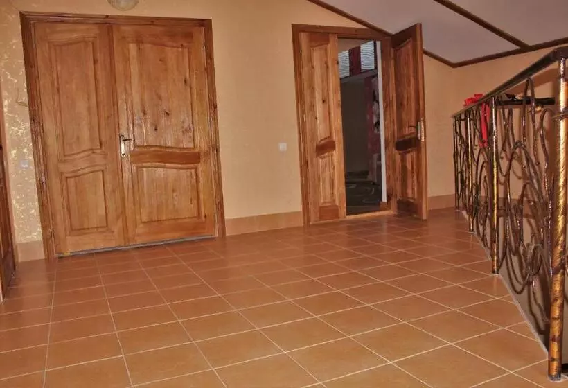 Retkeilymaja Troyanda