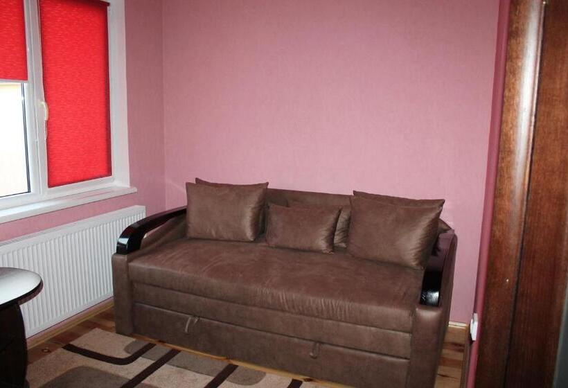 Общежитие Troyanda