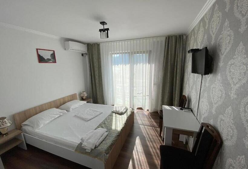 Clisura Dunarii Pensiunea Casa Creta