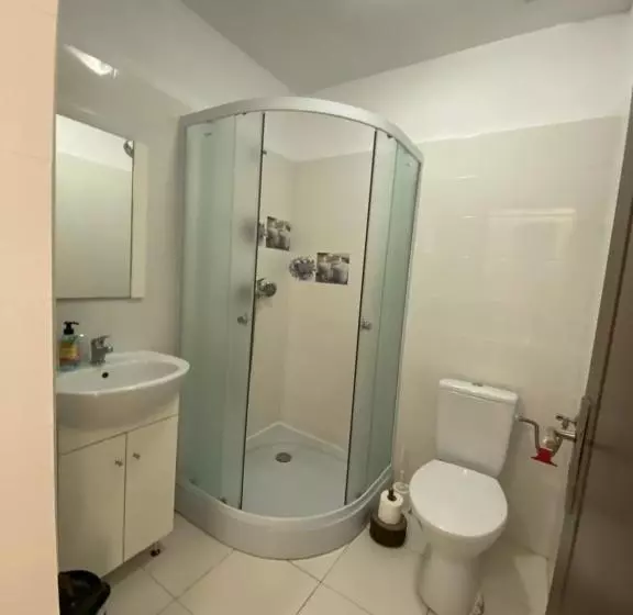 Clisura Dunarii   Pensiunea Casa Creta