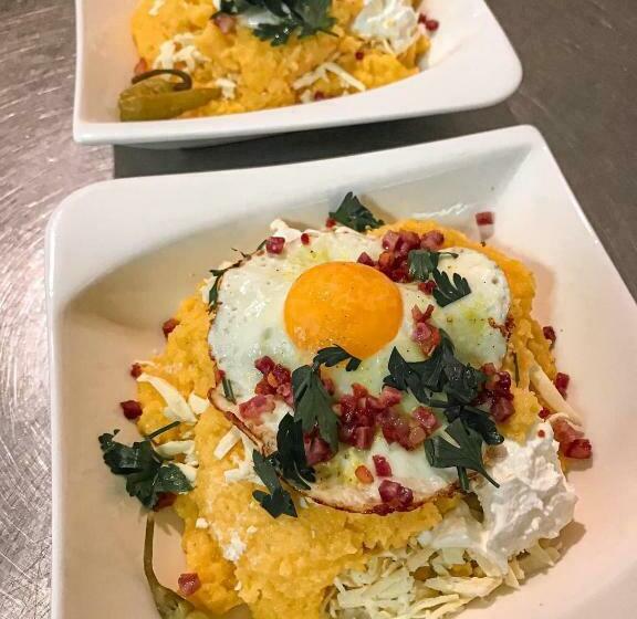 Clisura Dunarii Pensiunea Casa Creta