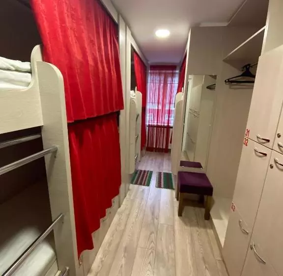 Hostel Zolota Nyva