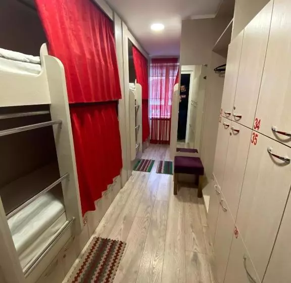 Hostel Zolota Nyva