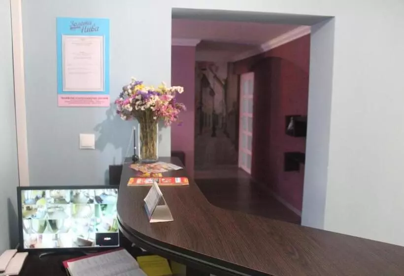 Hostel Zolota Nyva