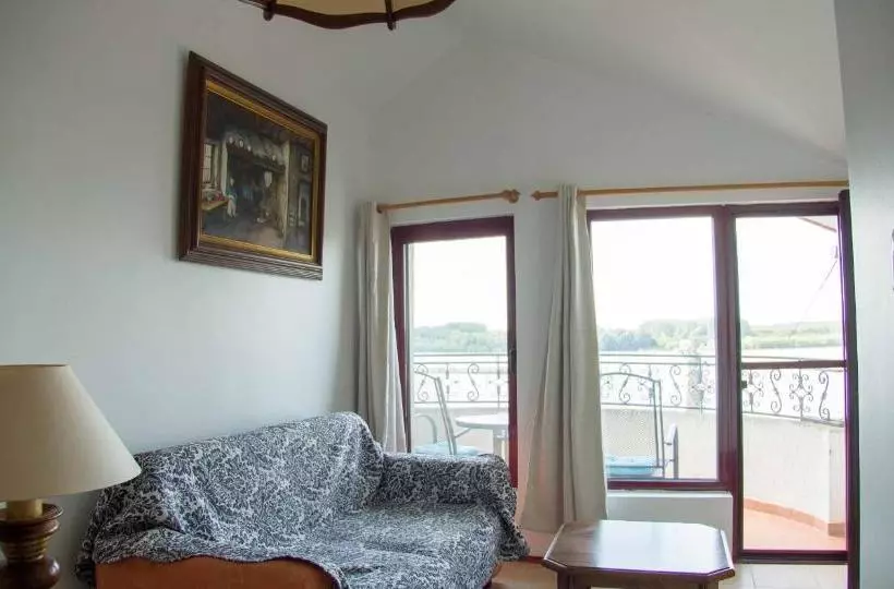 Hotelli хотел лодката